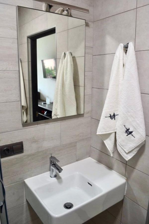 Village Apartments Polyana Экстерьер фото