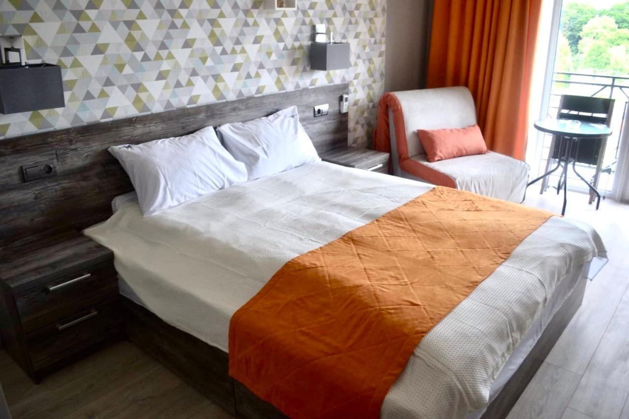 Village Apartments Polyana Экстерьер фото