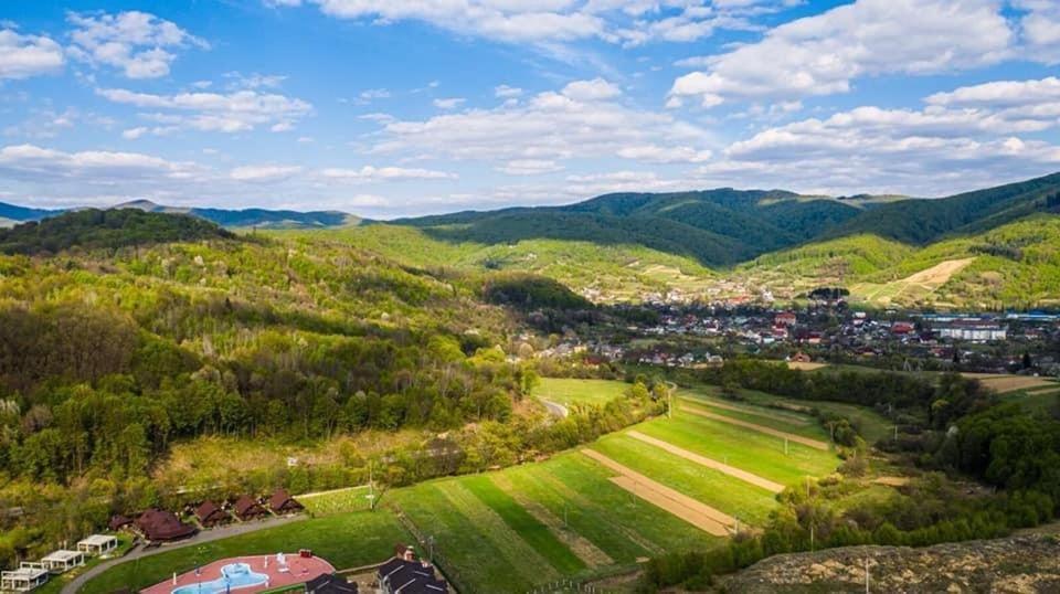 Village Apartments Polyana Экстерьер фото